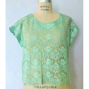 FOREVER 21 MINT GREEN LACE BOXY BLOUSE TOP LARGE NWT